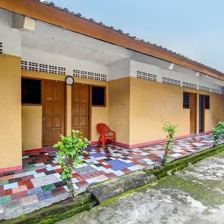 Spot On 92336 Hotel Sukowati Solo 外观 照片
